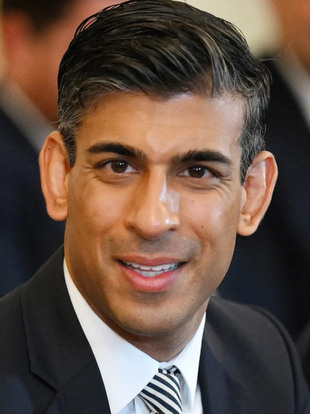 Double Blow for Rishi Sunak as UK Voters Choose Labour in Two Key Elections